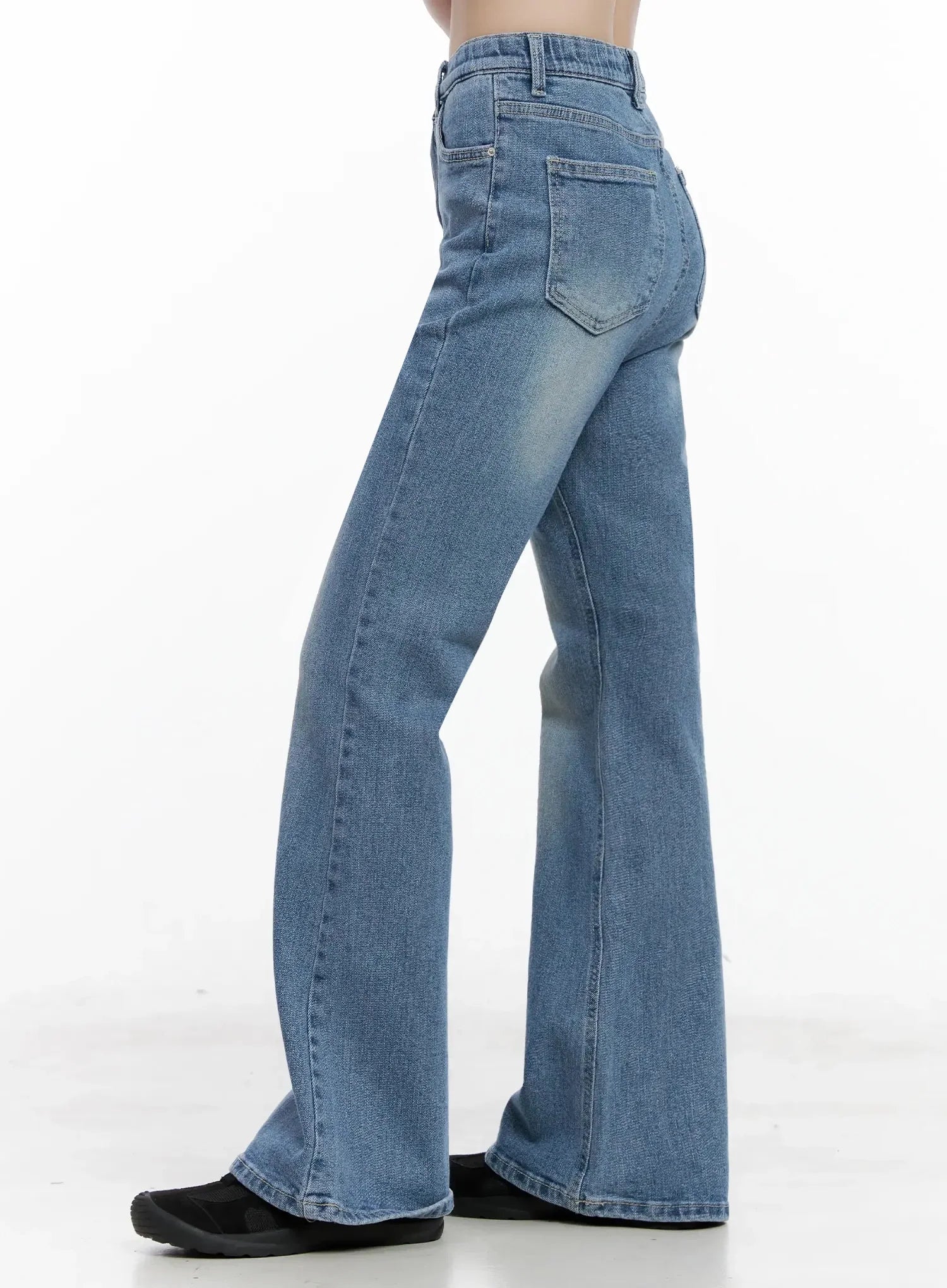 Hikaru High-Waist Flare Jeans IL531