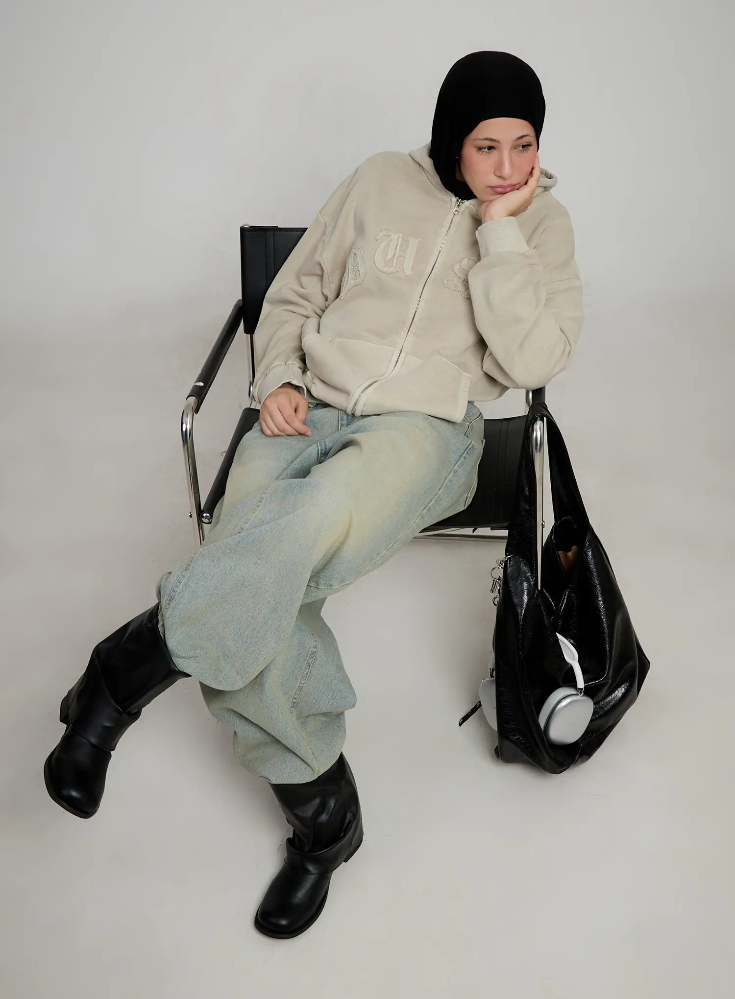 Raven Vintage Wash Wide-Leg Jeans CS524