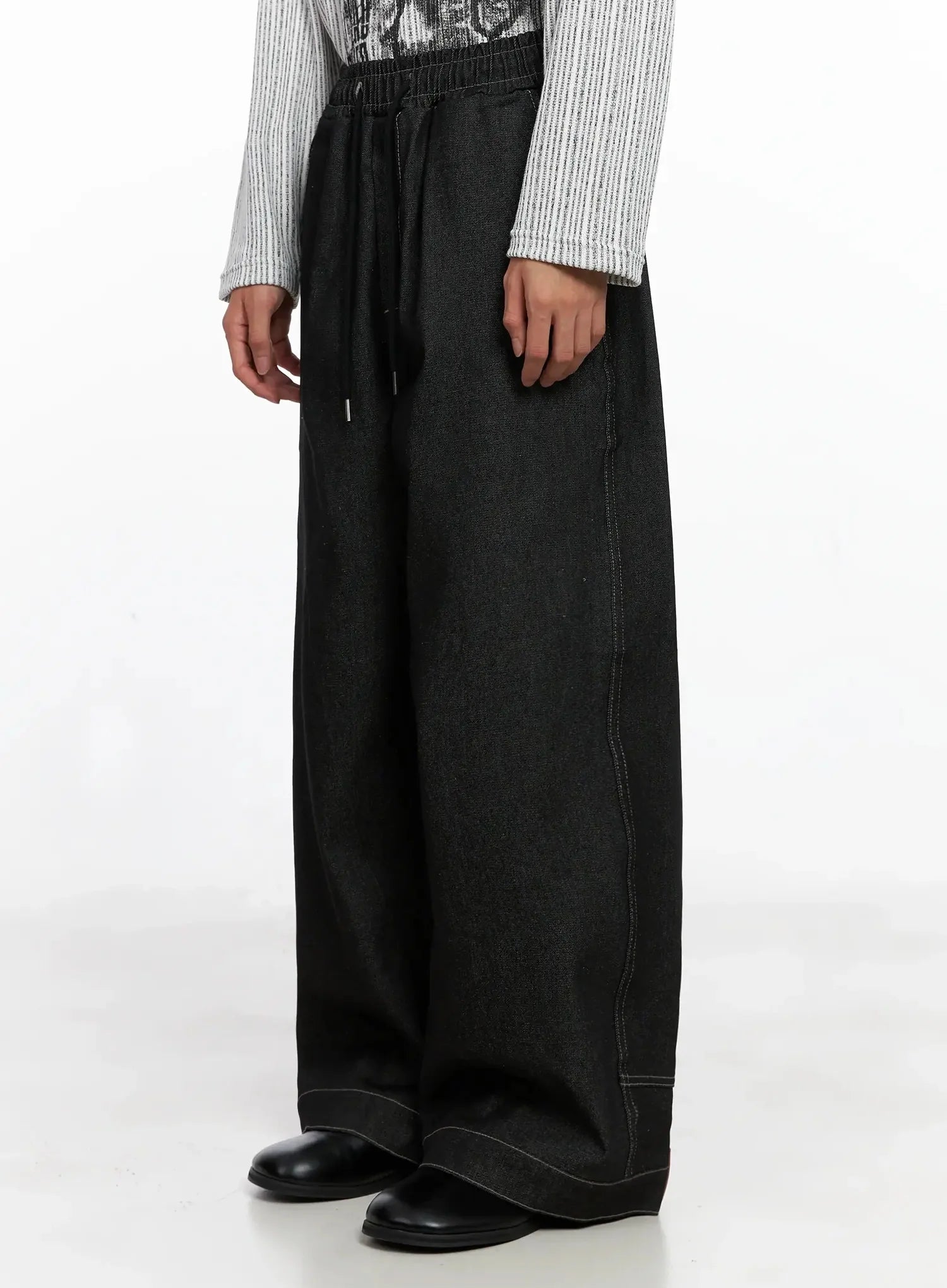 Men's Dark Denim Wide Pants IO517