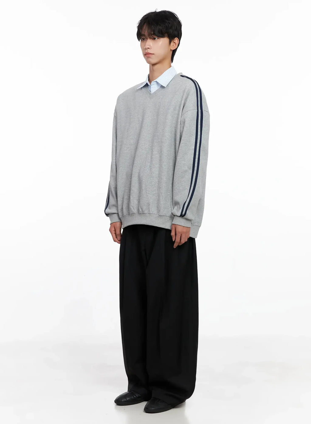 Men's V-Neck Track Sweatshirt IO516