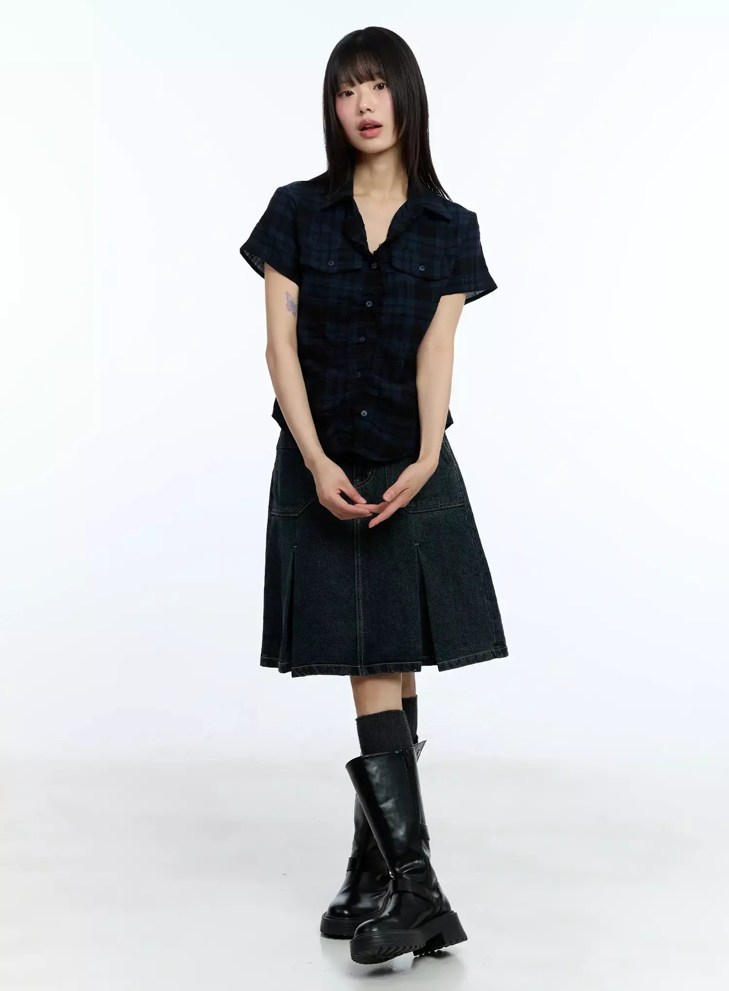 Slim-Fit Plaid Short-Sleeve Shirt IU523