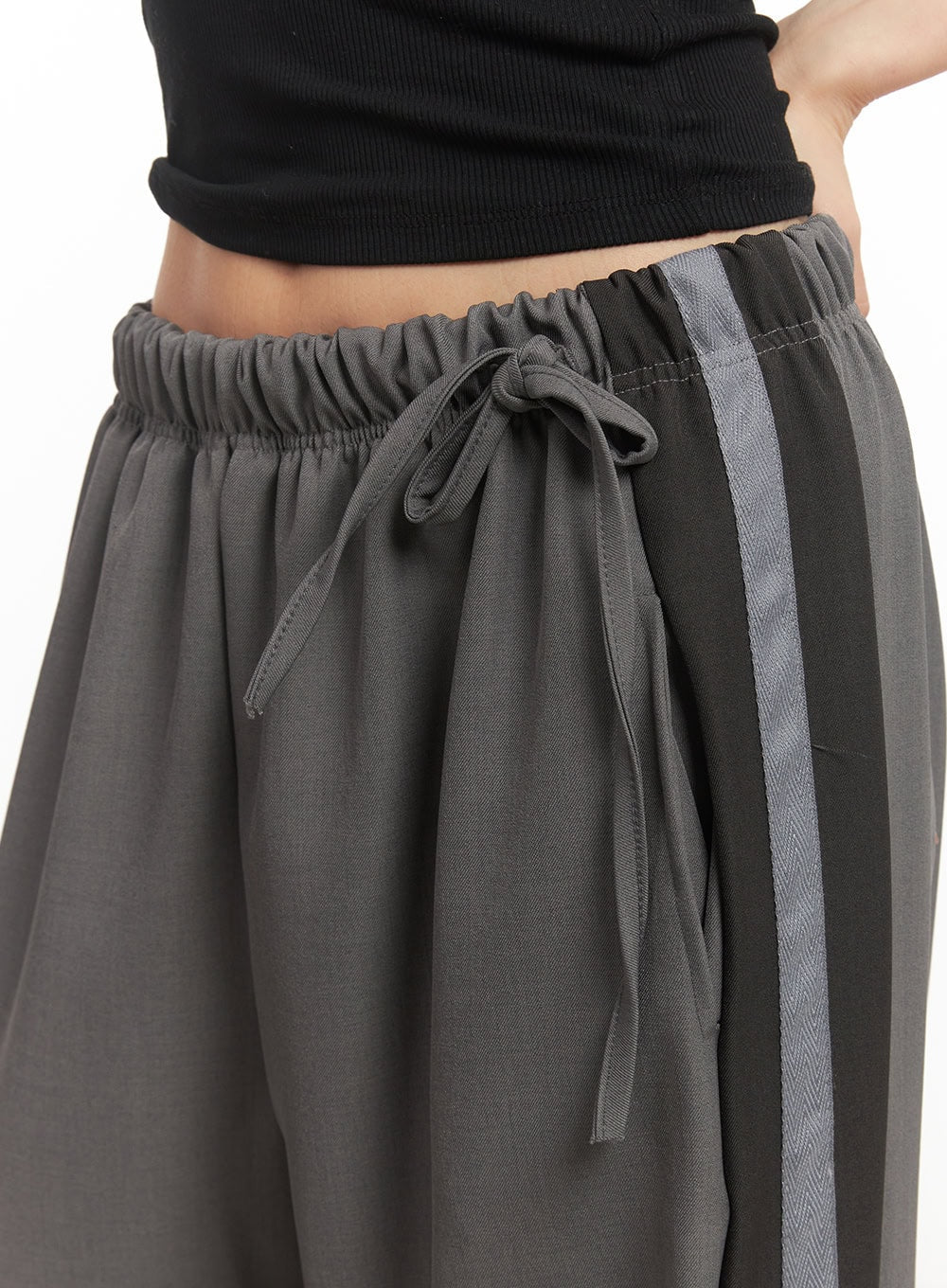 Ribbon Wide-Fit Track Pants CM503