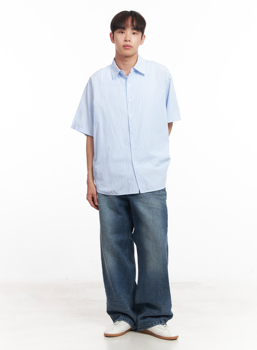 Men's Short Sleeve Buttoned Striped Shirt IA521