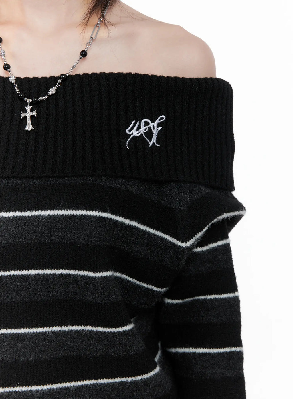 Striped Off-Shoulder Sweater and Shorts Set CS529