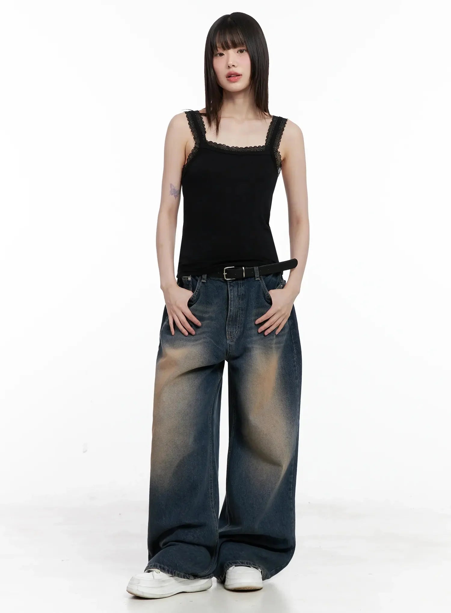 Solji Acid Washed Wide-Leg Jeans IL531