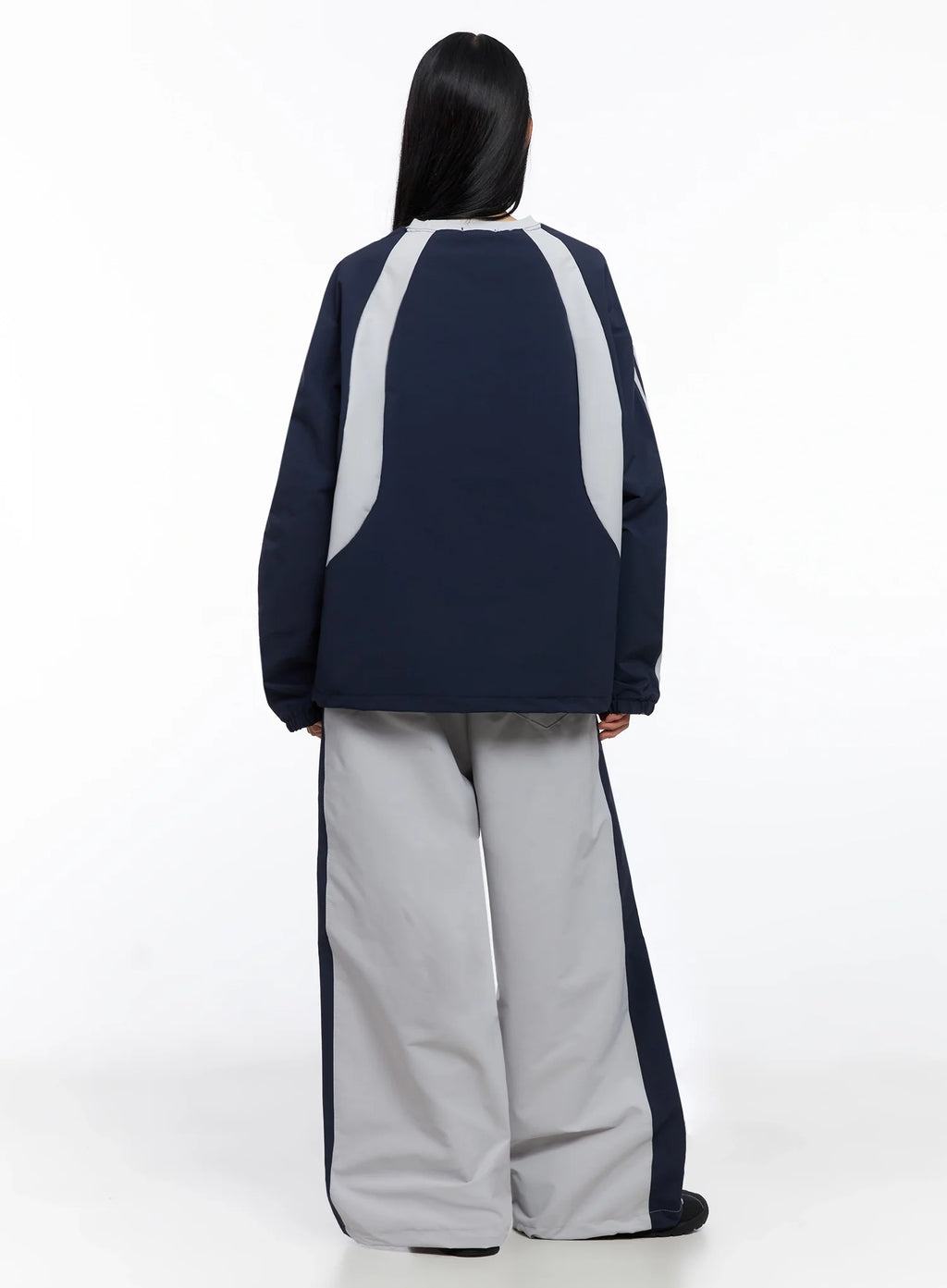 Two-Tone Raglan Sweatshirt CO516