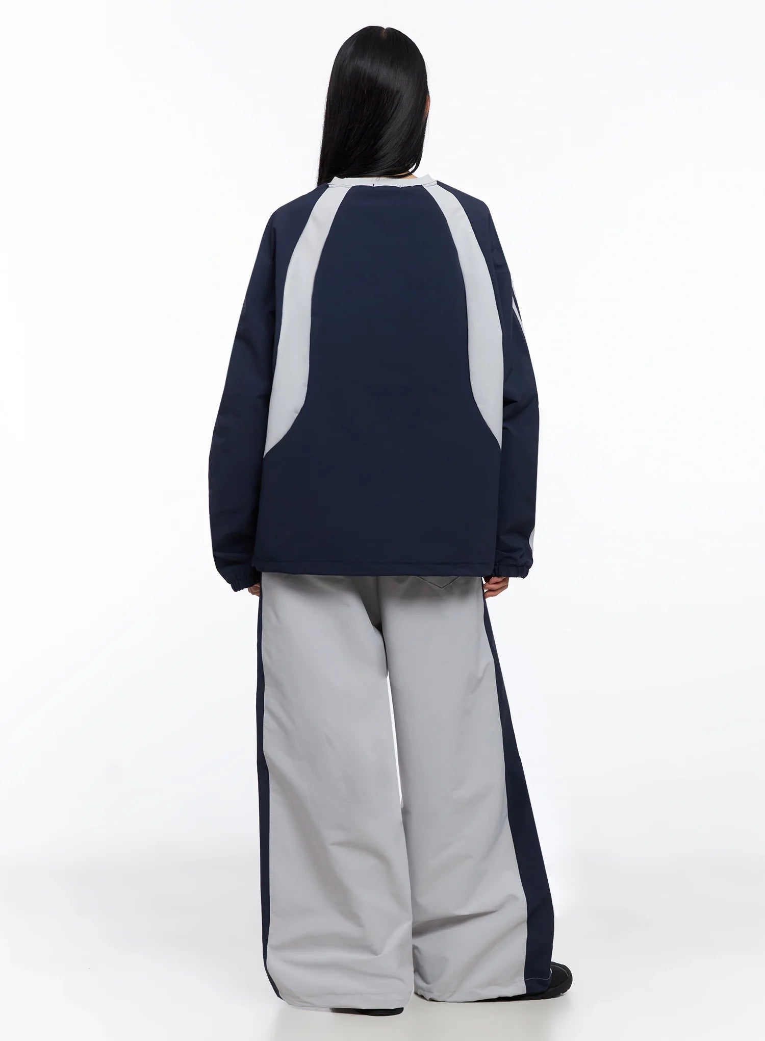 Two-Tone Raglan Sweatshirt CO516