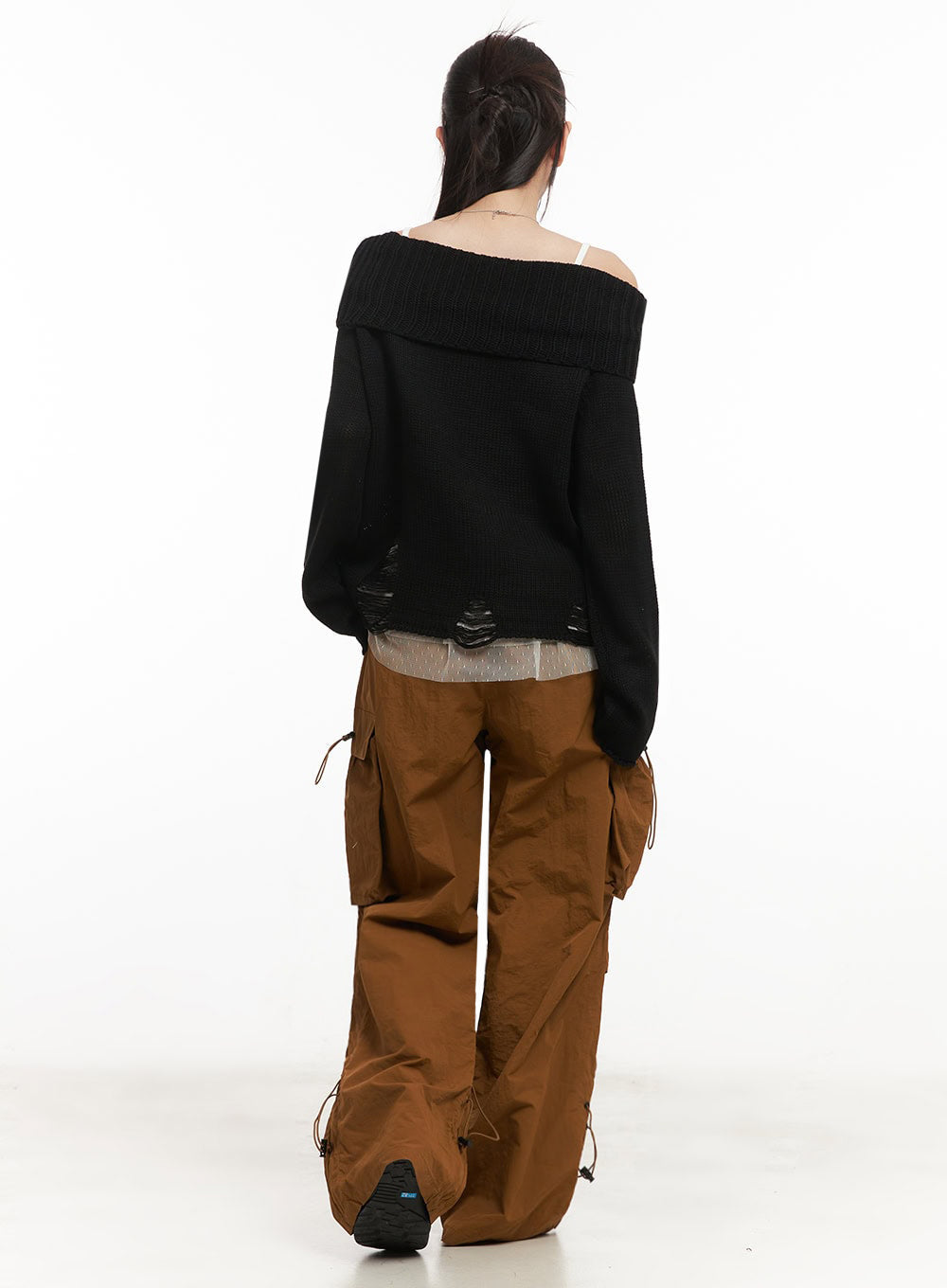 Off-Shoulder Distressed Sweater IM525