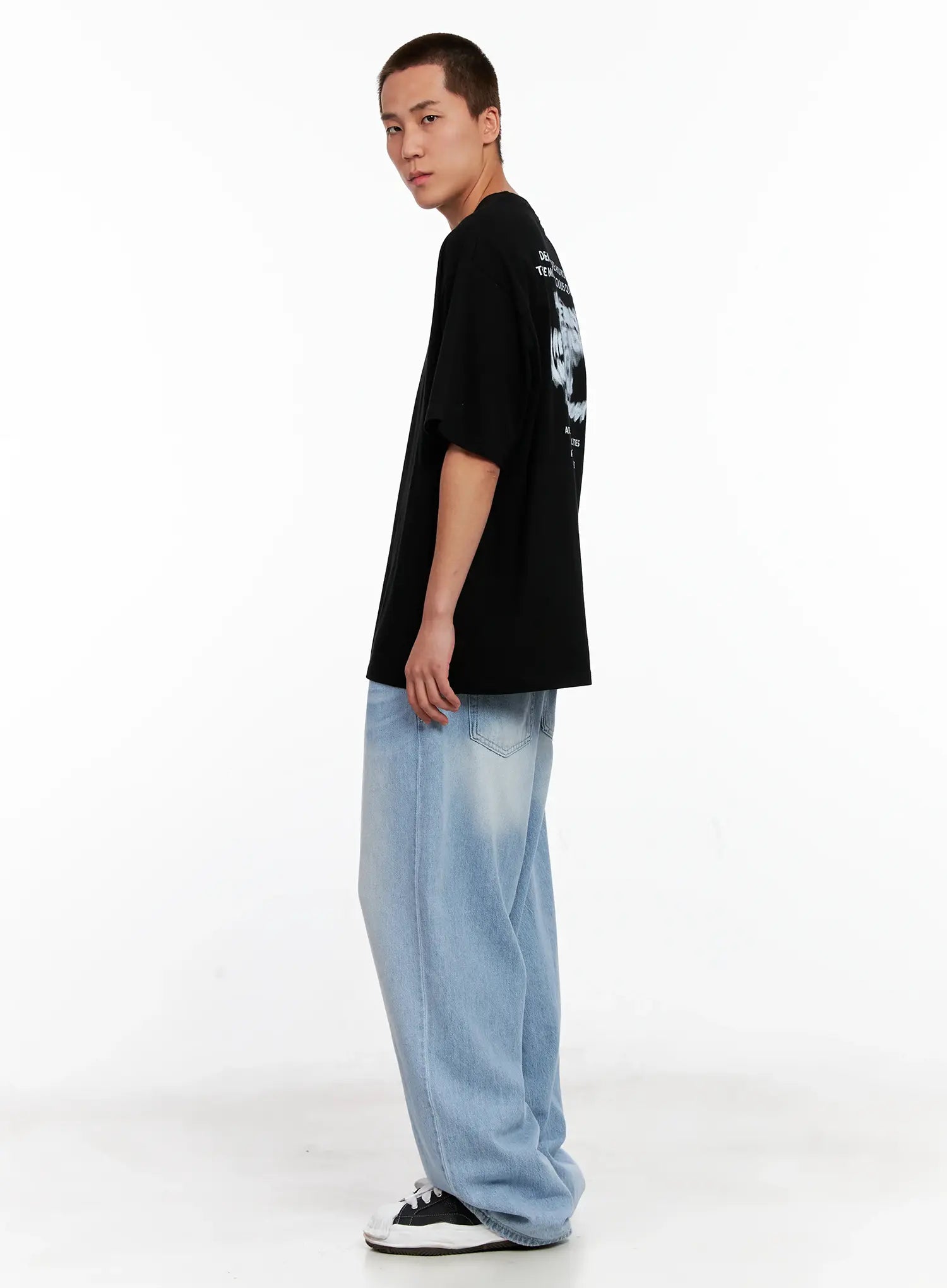 Men's Oversized Blurred Graphic Tee IG508