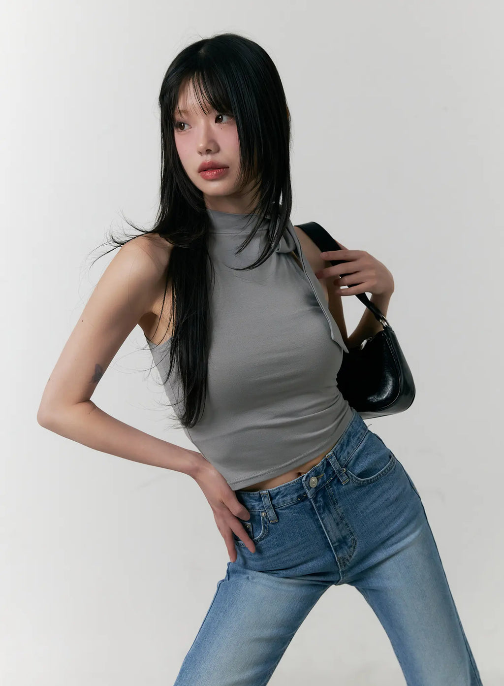 Slim-Fit Halter-Tie Tank Top CU520