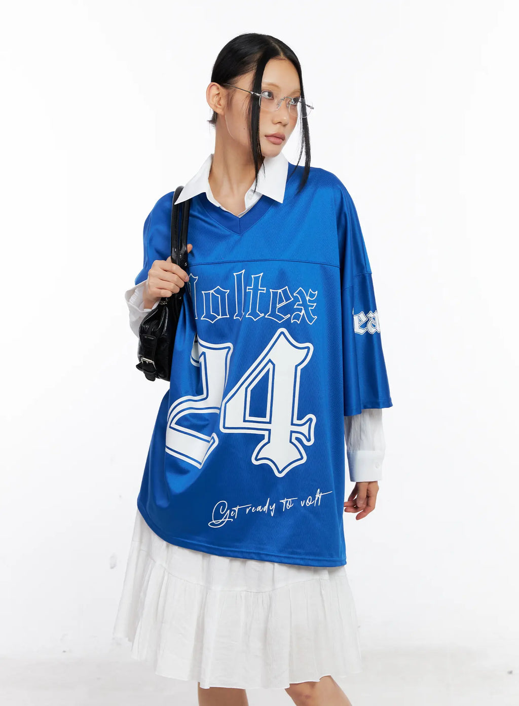 Oversized V-Neck Graphic Tee CL529