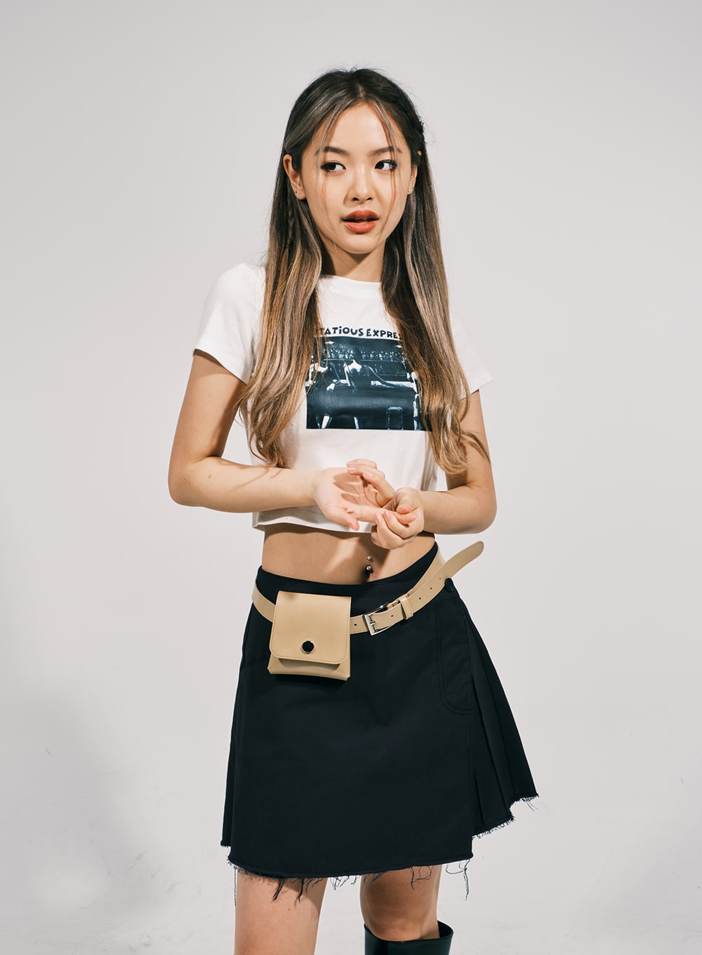 Expression Graphic Crop Tee CJ02