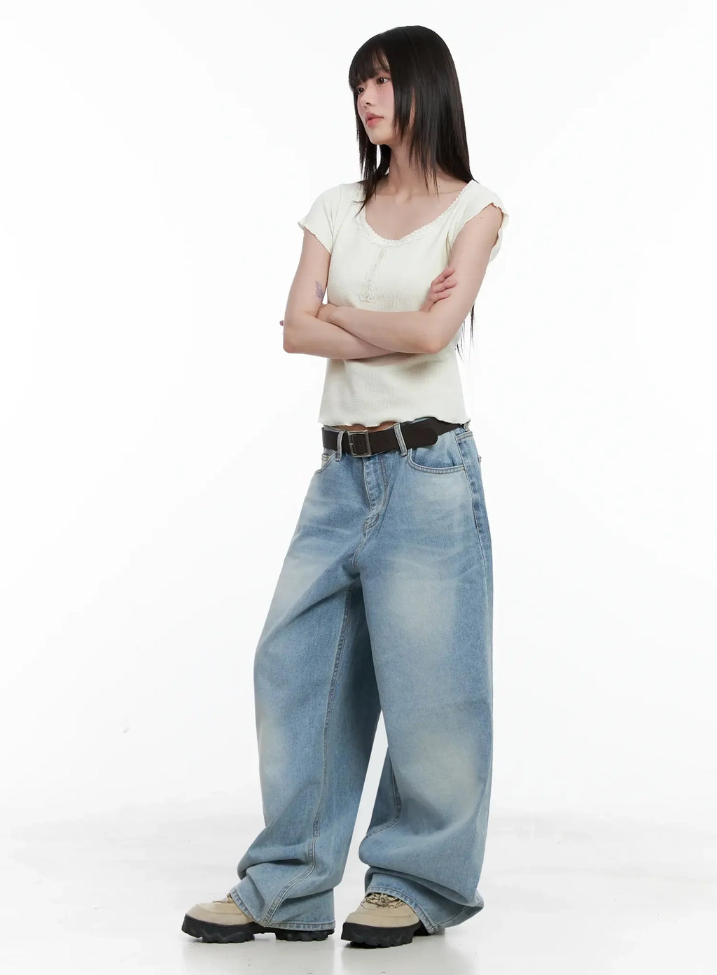 Dain Washed Wide-Leg Jeans IL531