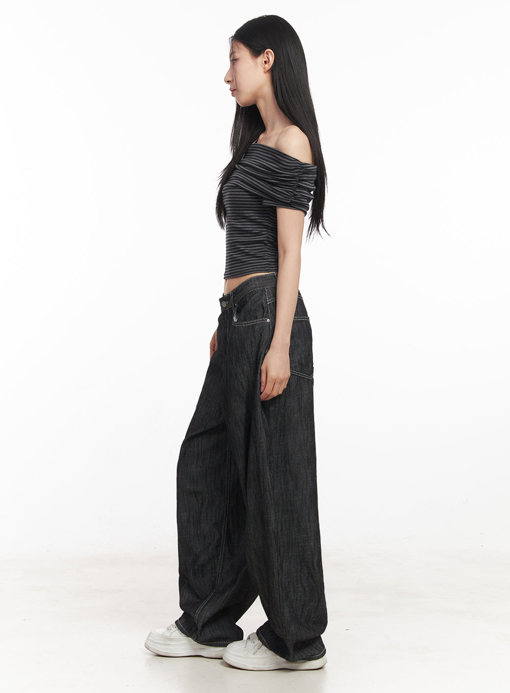 Off-Shoulder Striped Tee IY516