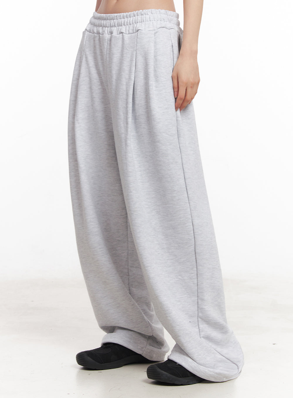 Pintuck Oversized Sweatpants IY516