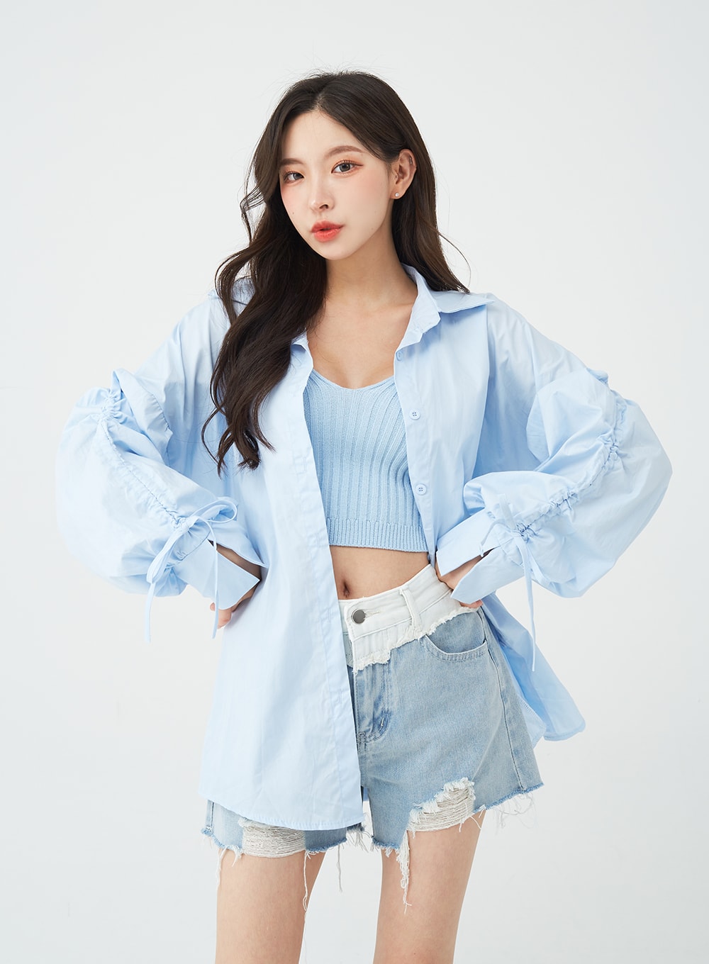 Two-Tone Distressed Denim Shorts BG12