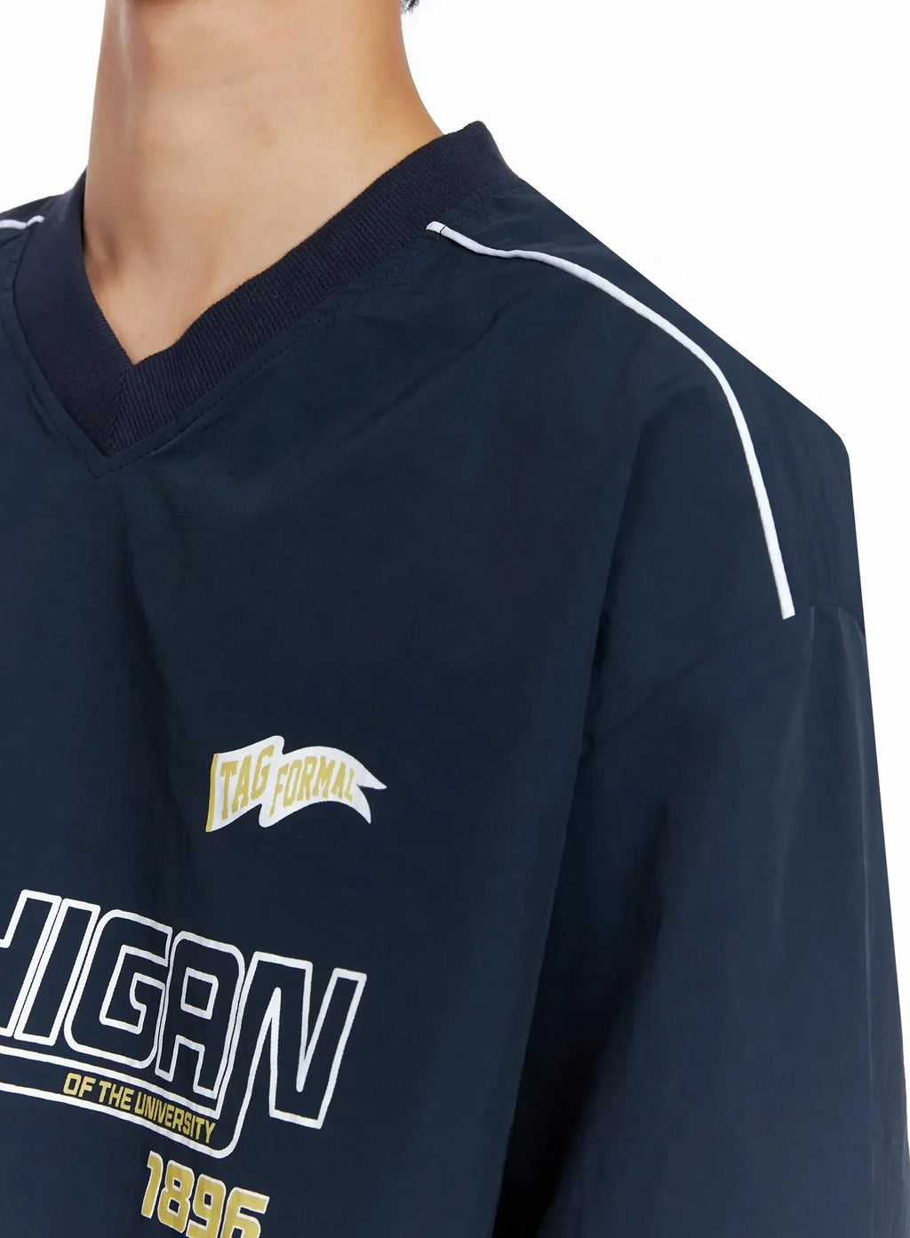 Men's V-Neck Lettering Windbreak Pullover IO517