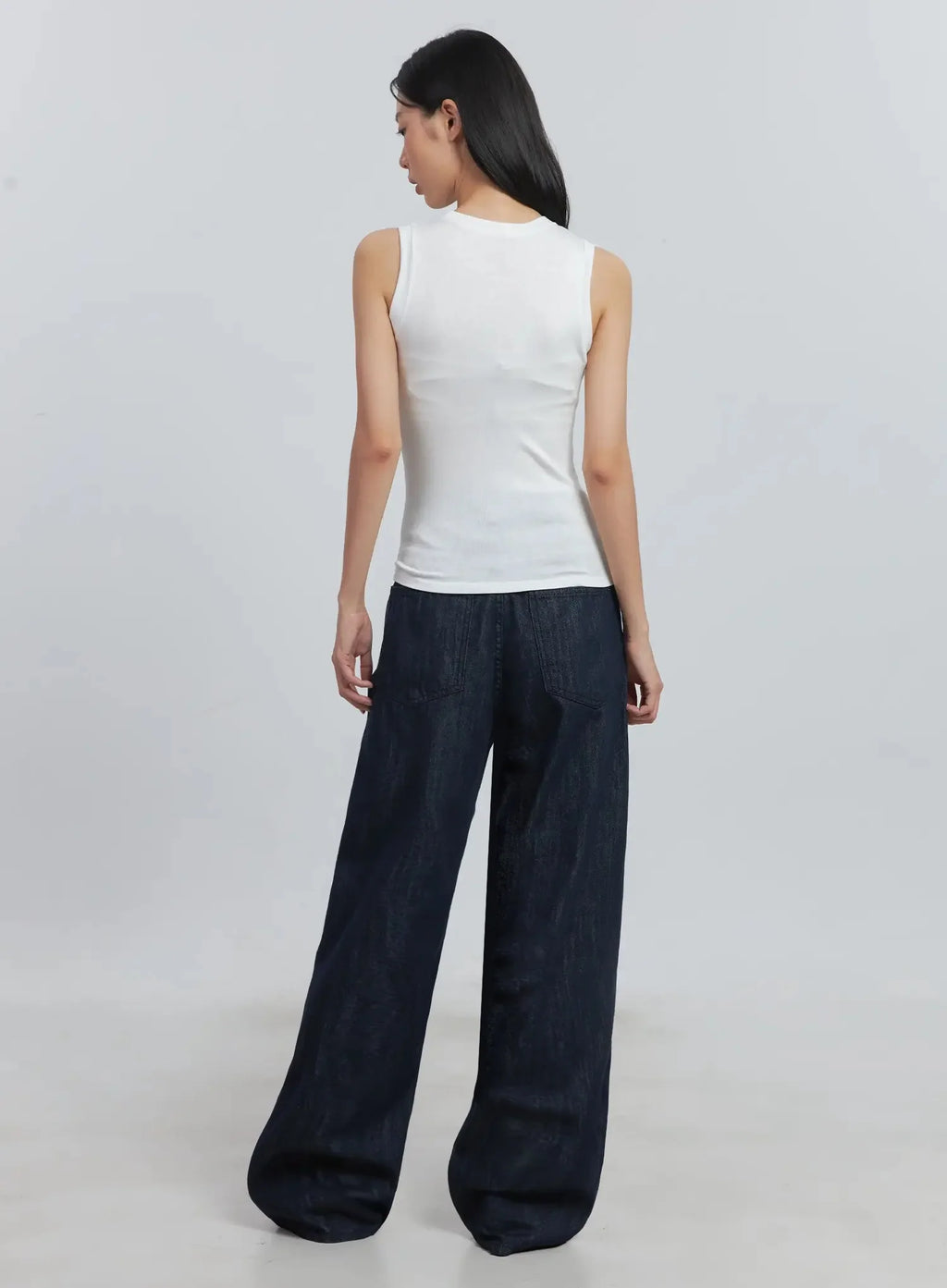 Catie Straight-Fit Jeans IU512