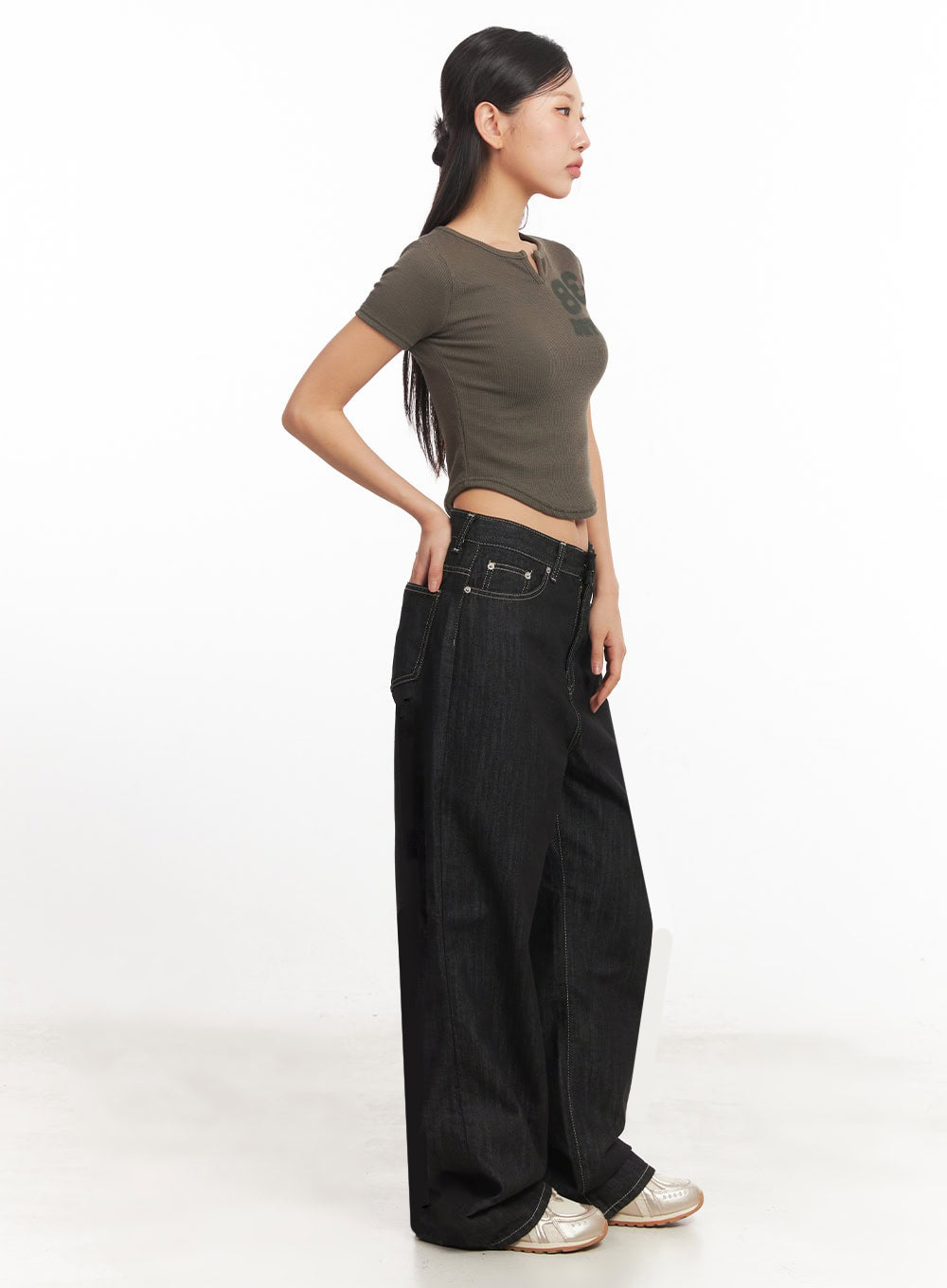 Tomboy Graphic Crop Top IA524