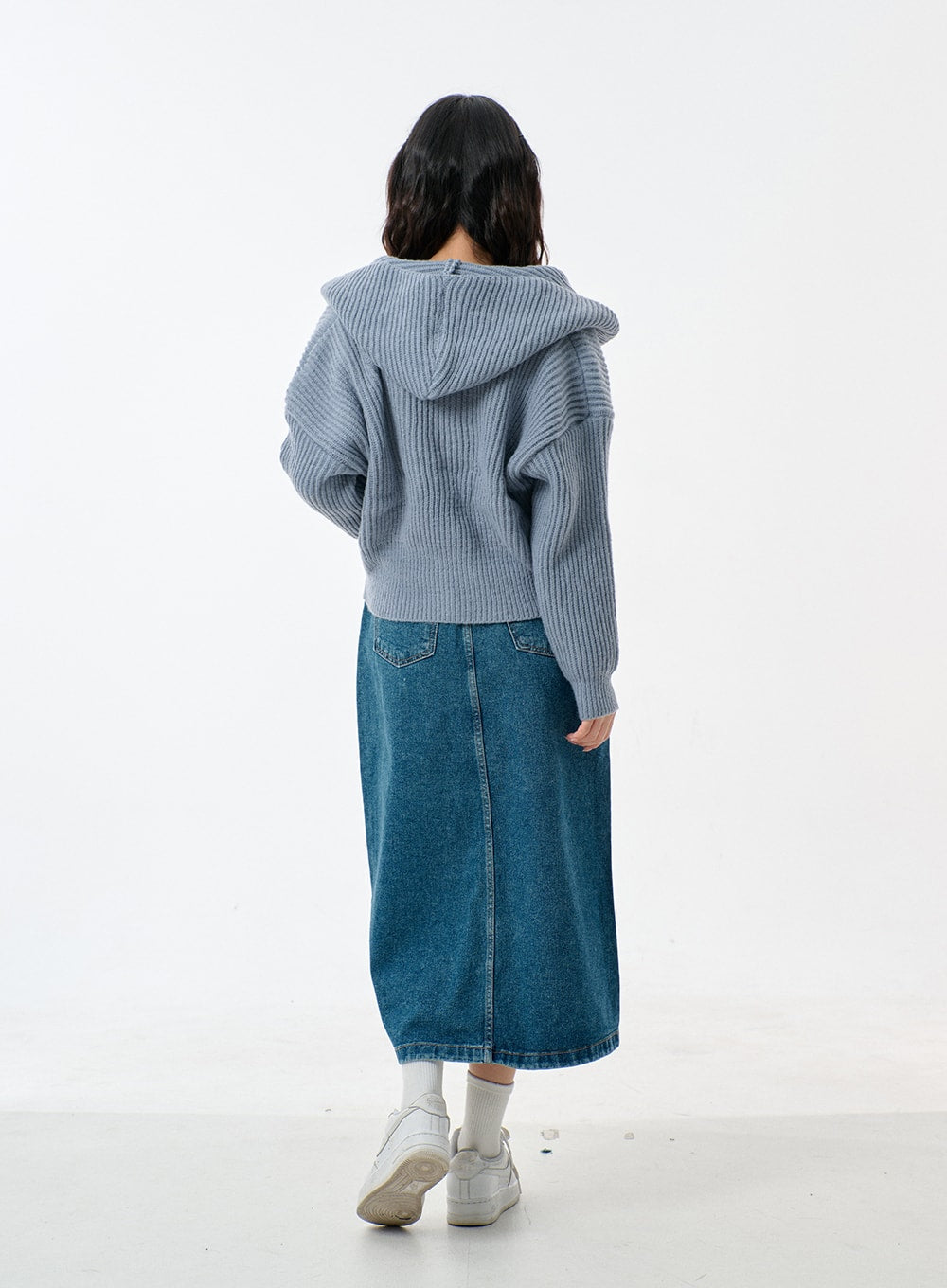 Mid-Wash Front Slit Denim Maxi Skirt BJ327