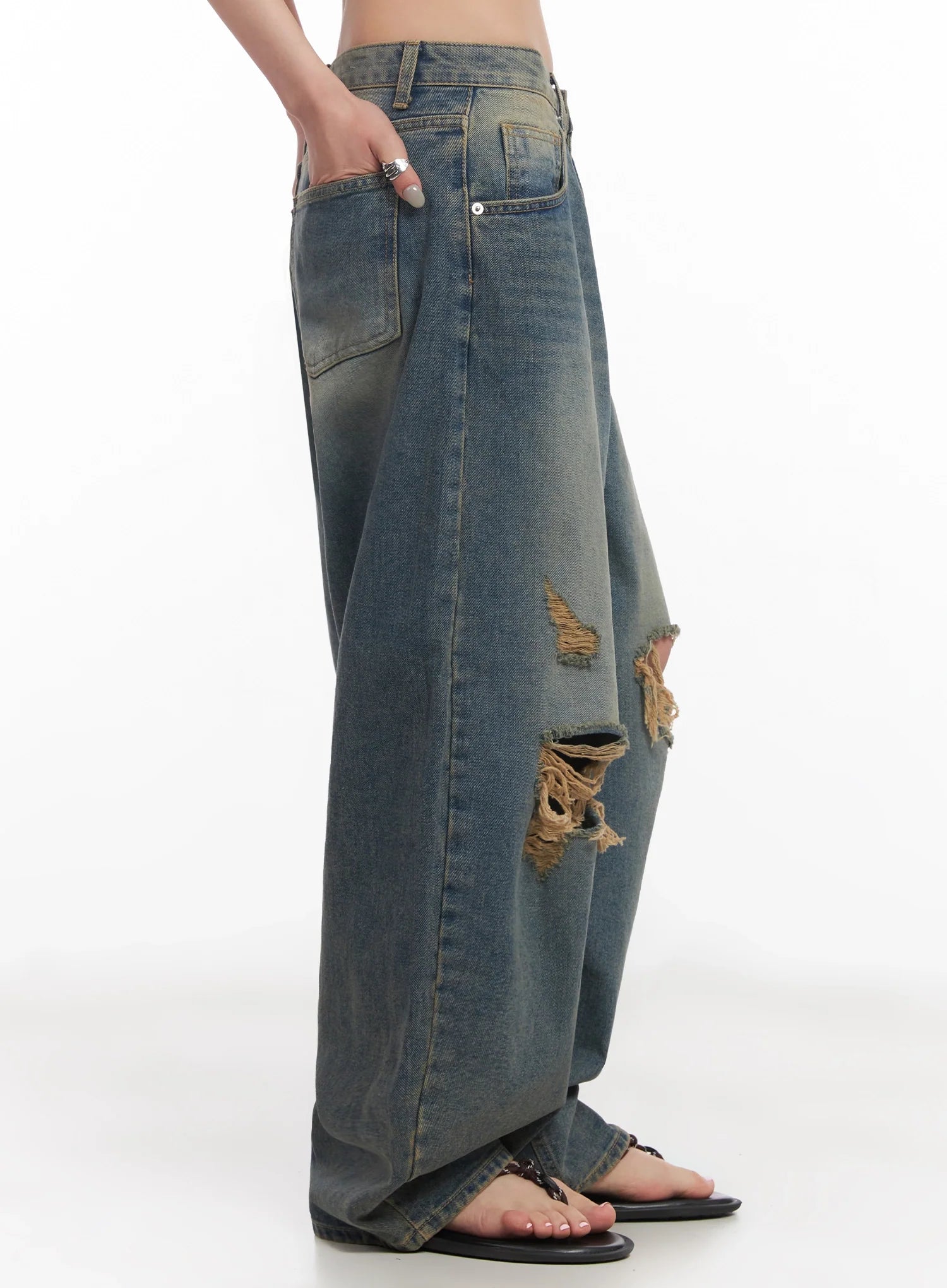 Jeemin Vintage Distressed Wide-Leg Denim Jeans  IC503