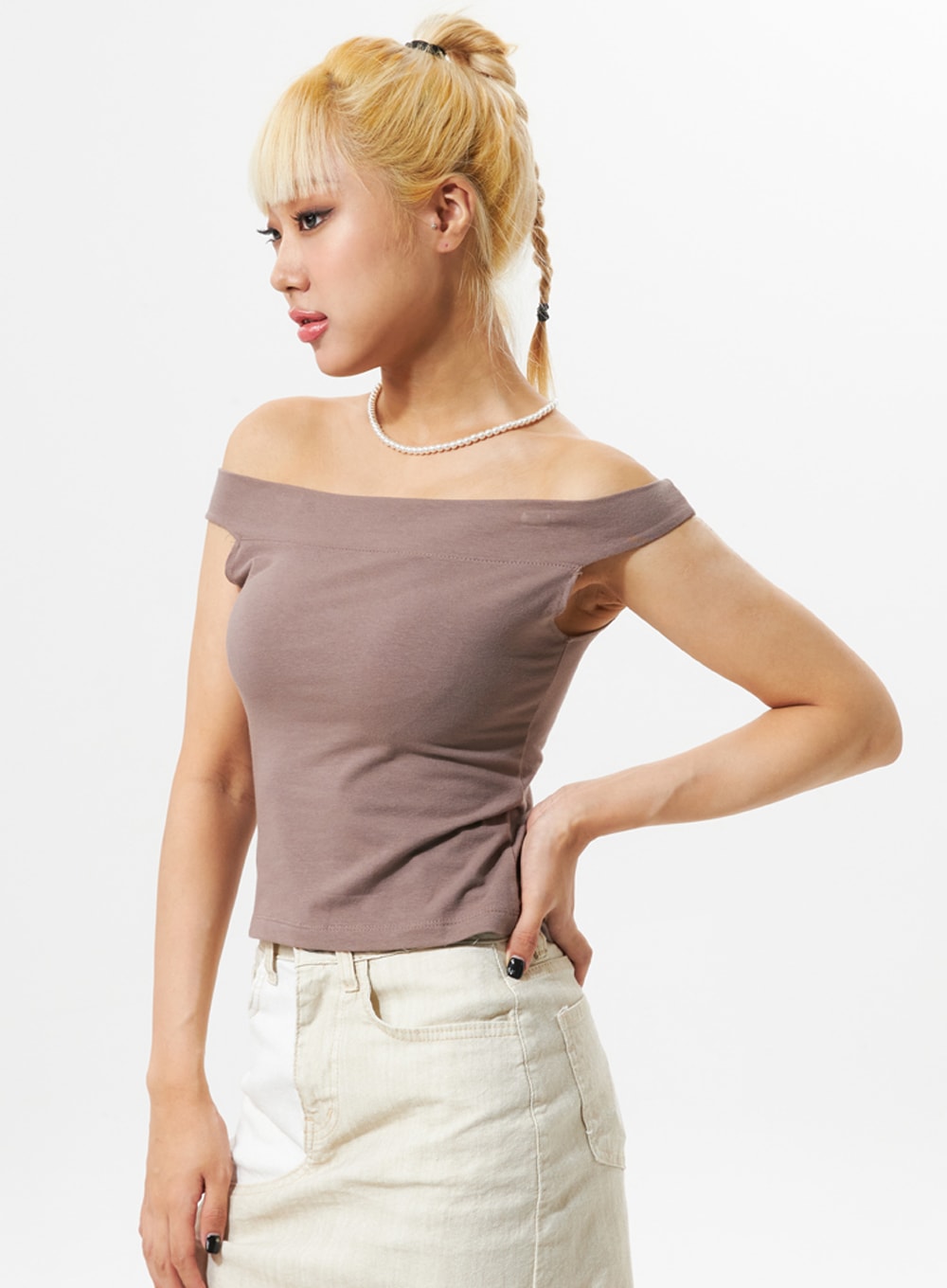 Off-Shoulder Sleeveless Top IG302