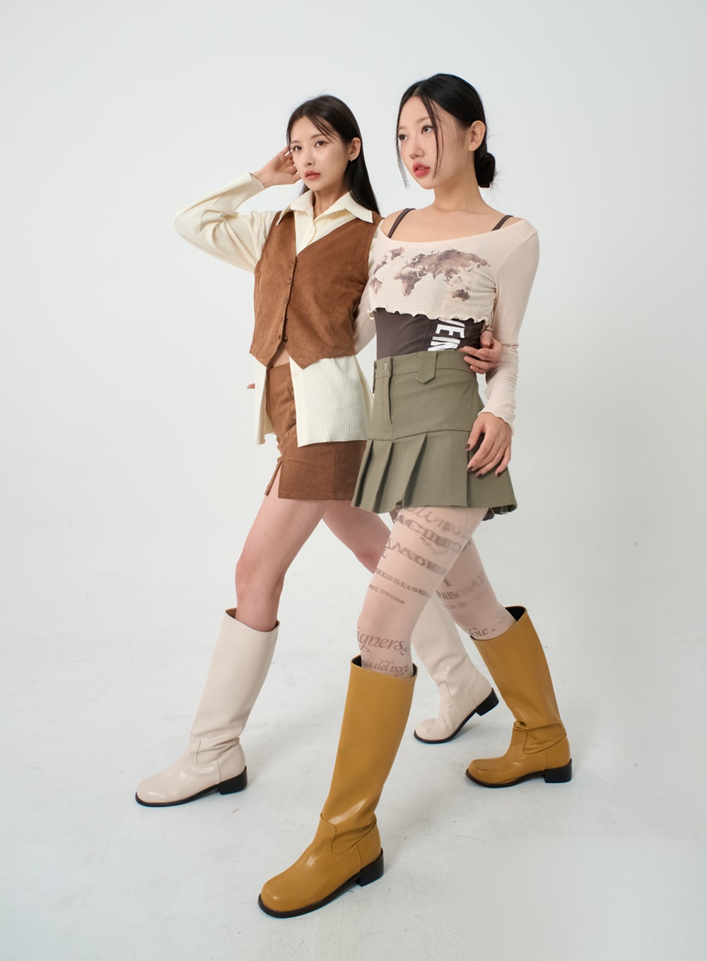 Semi Pleated Mini Skirt IO12