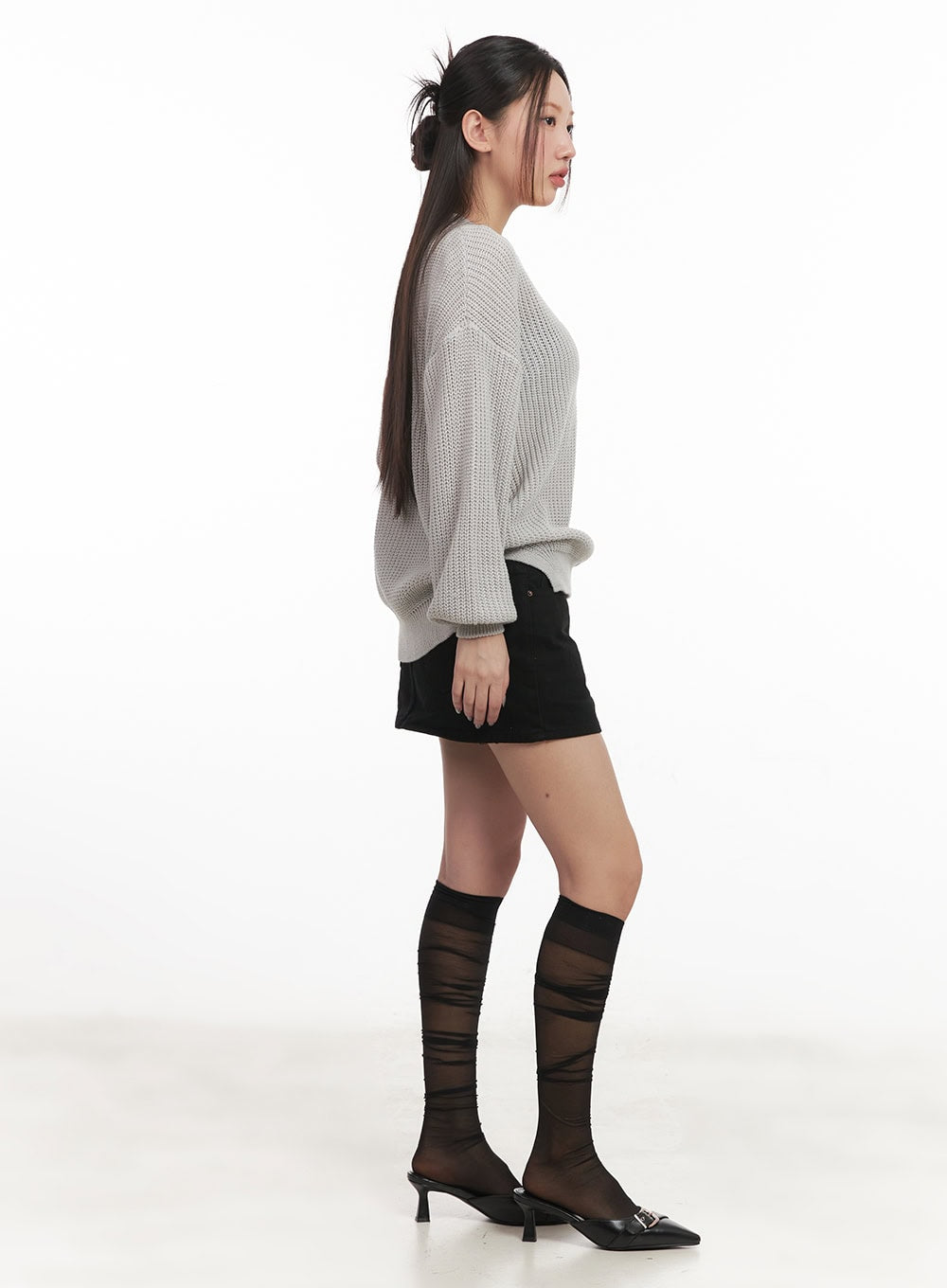 V-Neck Cut-Out Knit Sweater IM524