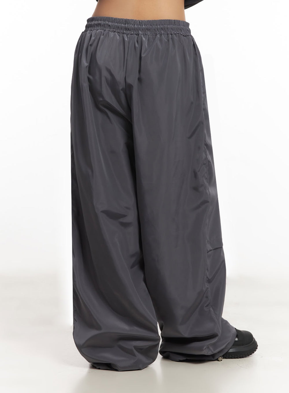 Pintuck Wide-Leg Windbreaker Trackpants IA517