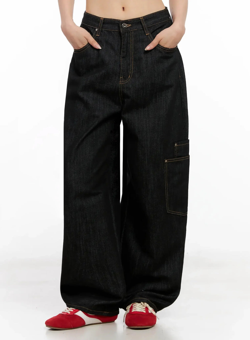 Dahee Wide-Leg Cargo Jeans IG508