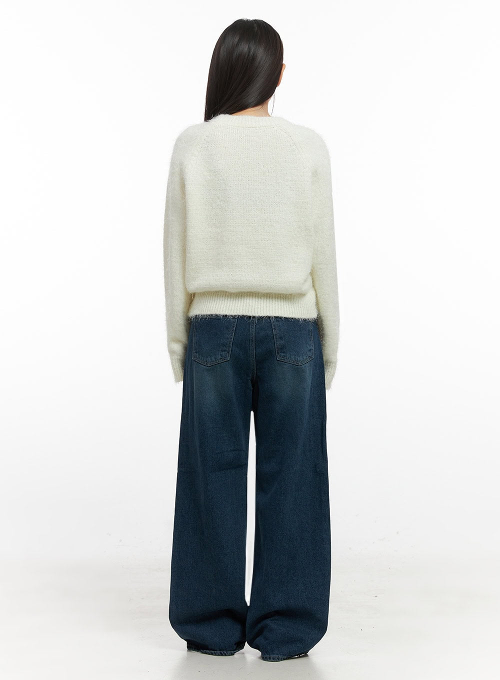 Solid Round Neck Knit Top IN415