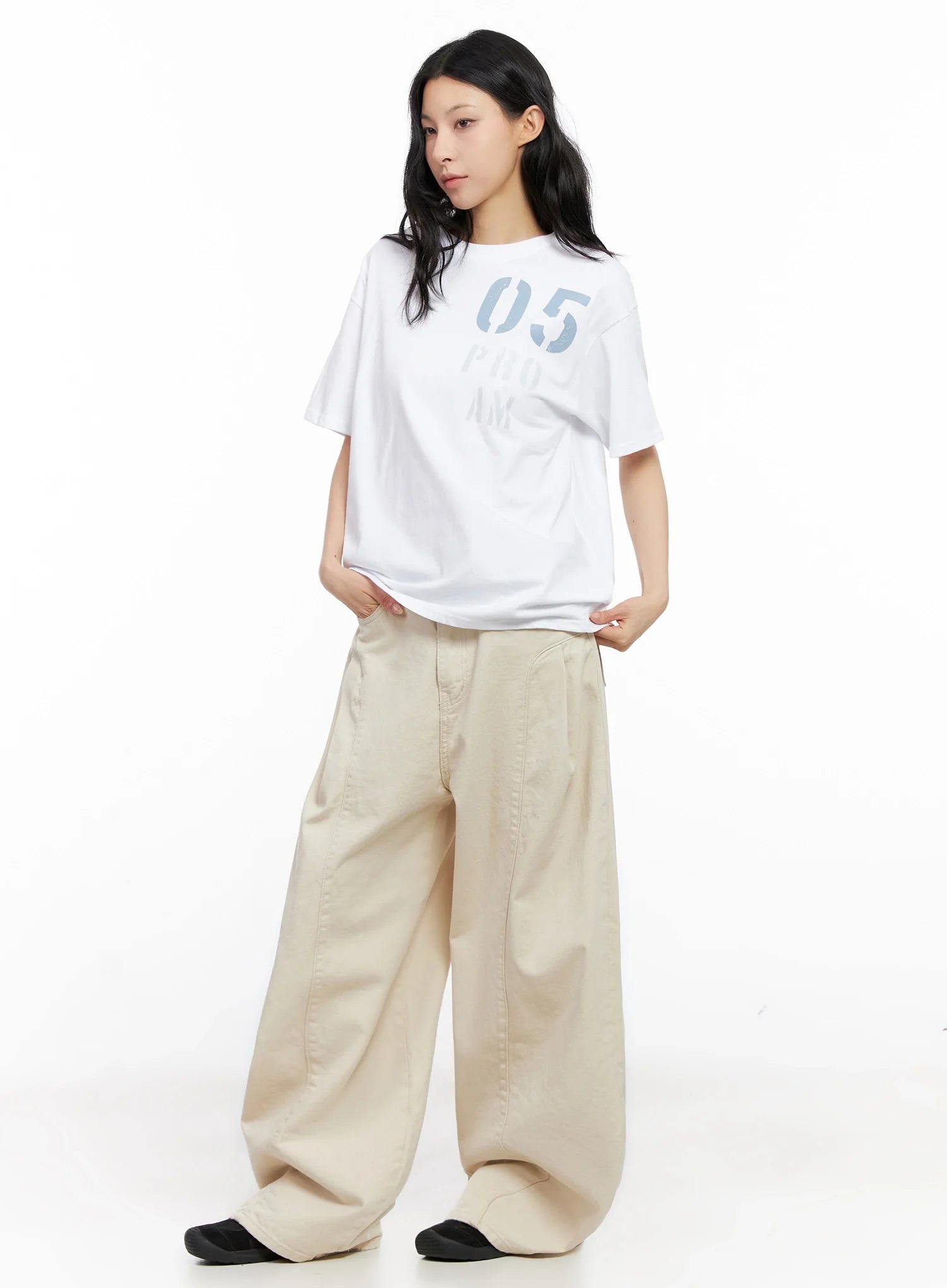 05 Graphic Print Short-Sleeve Tee IG508