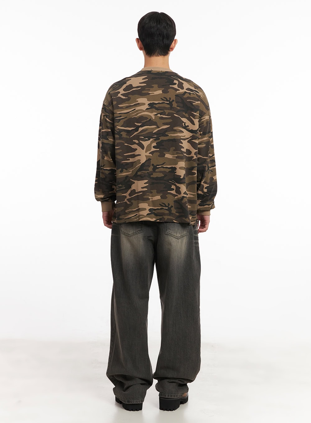 Men's Graphic Camo Long-Sleeve Top IM514
