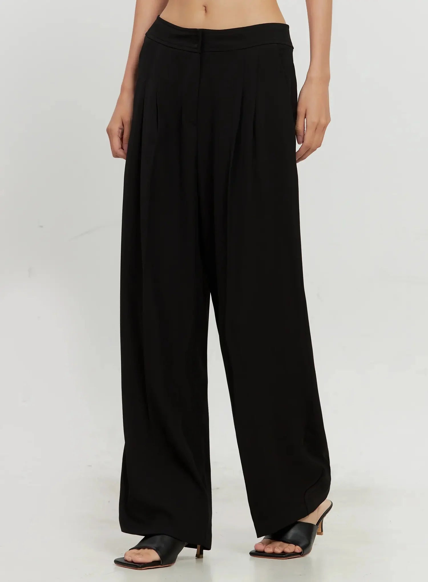 Chic Pintuck Wide-Leg Slacks IS516