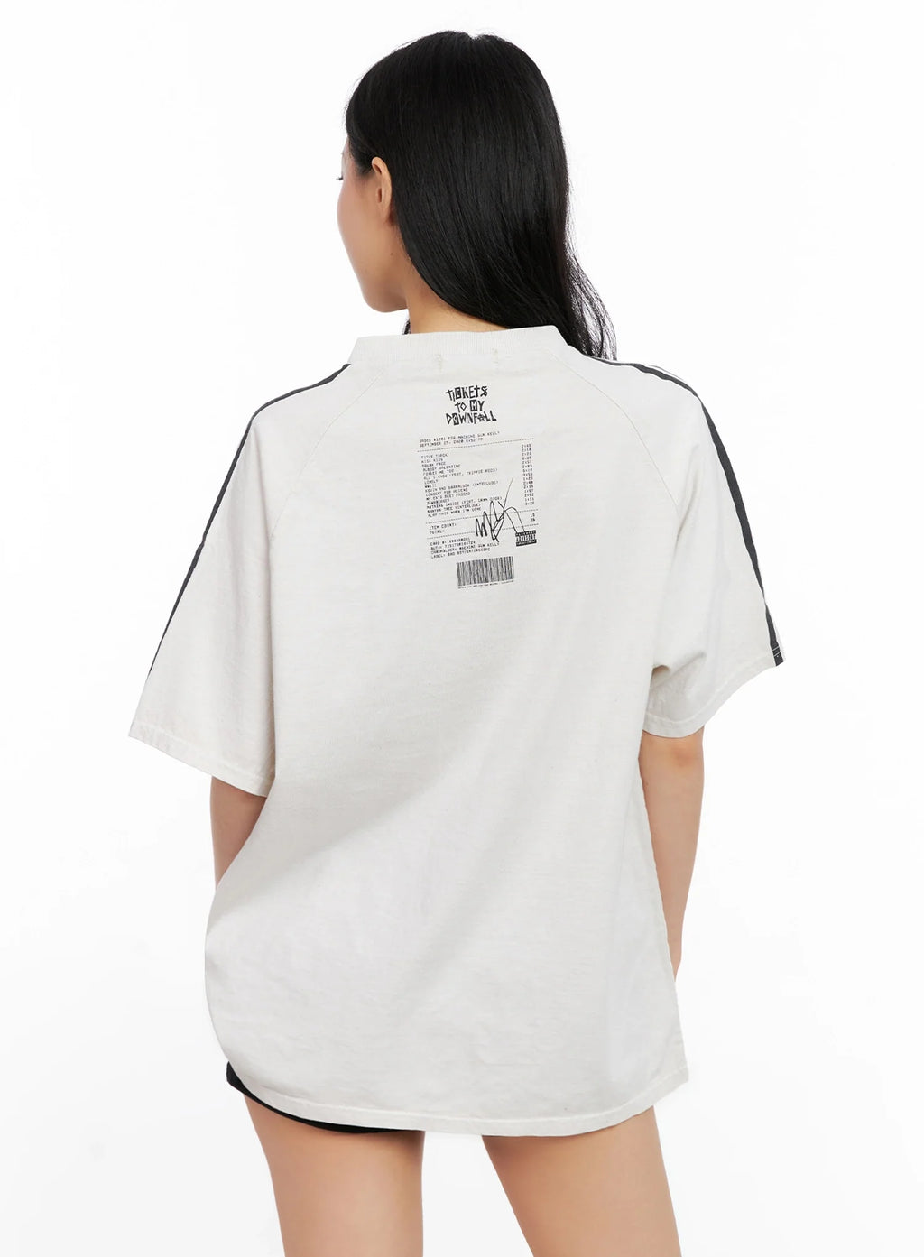 Relaxed-Fit V-Neck Graphic T-Shirt IG508