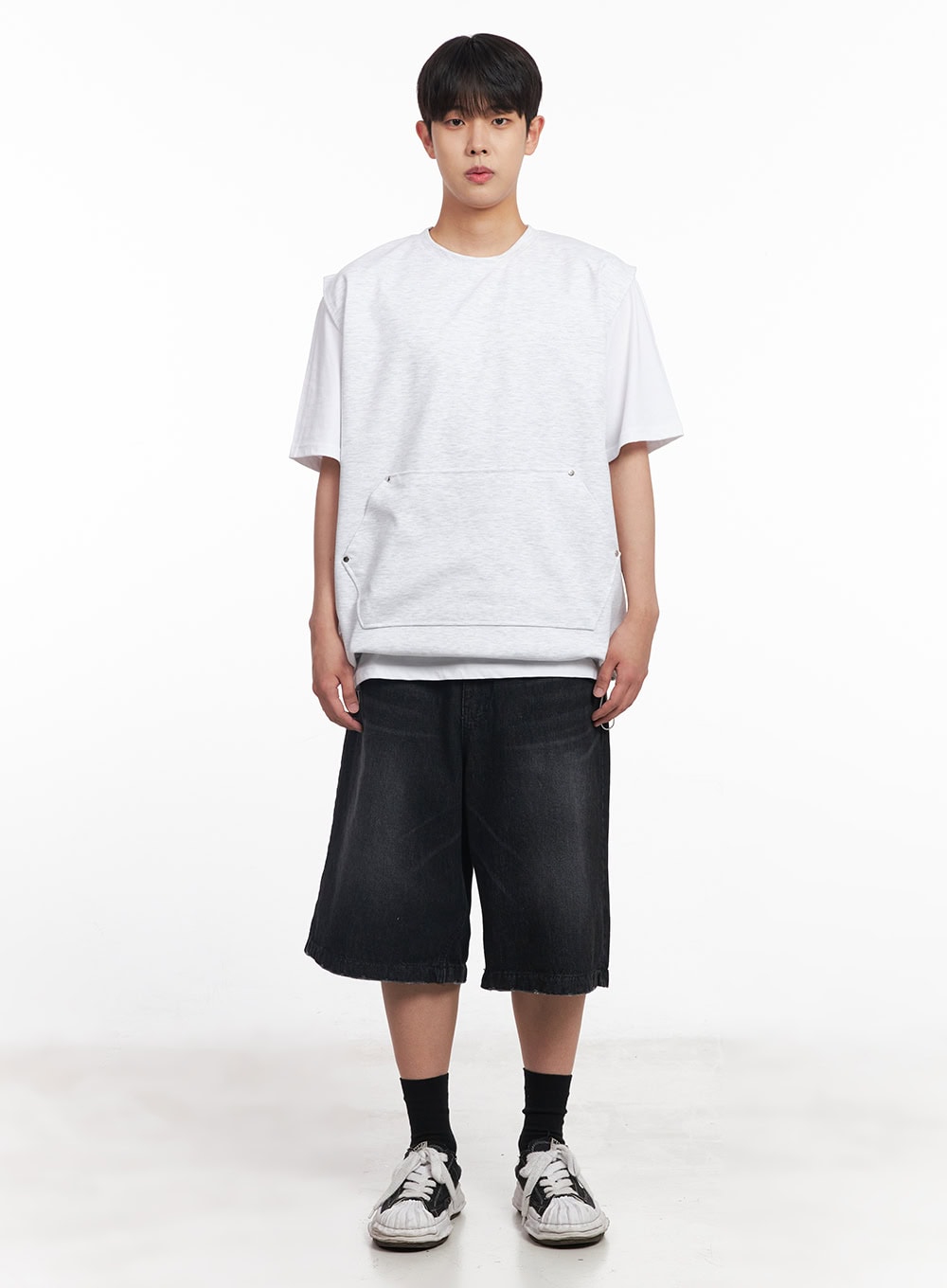 Men's Loose-Fit Cotton Pocketed Vest IY522