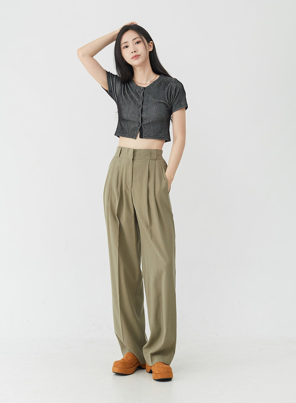 Basic Round Neck Cropped Cardigan OU1