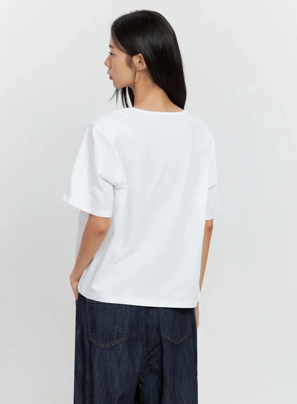 Basic U-Neck T-Shirt IL528