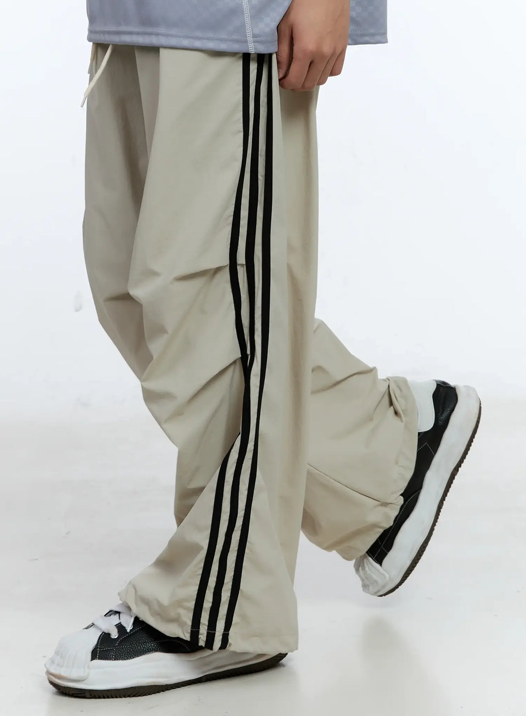 Men's Parachute Nylon Track Pants IL515