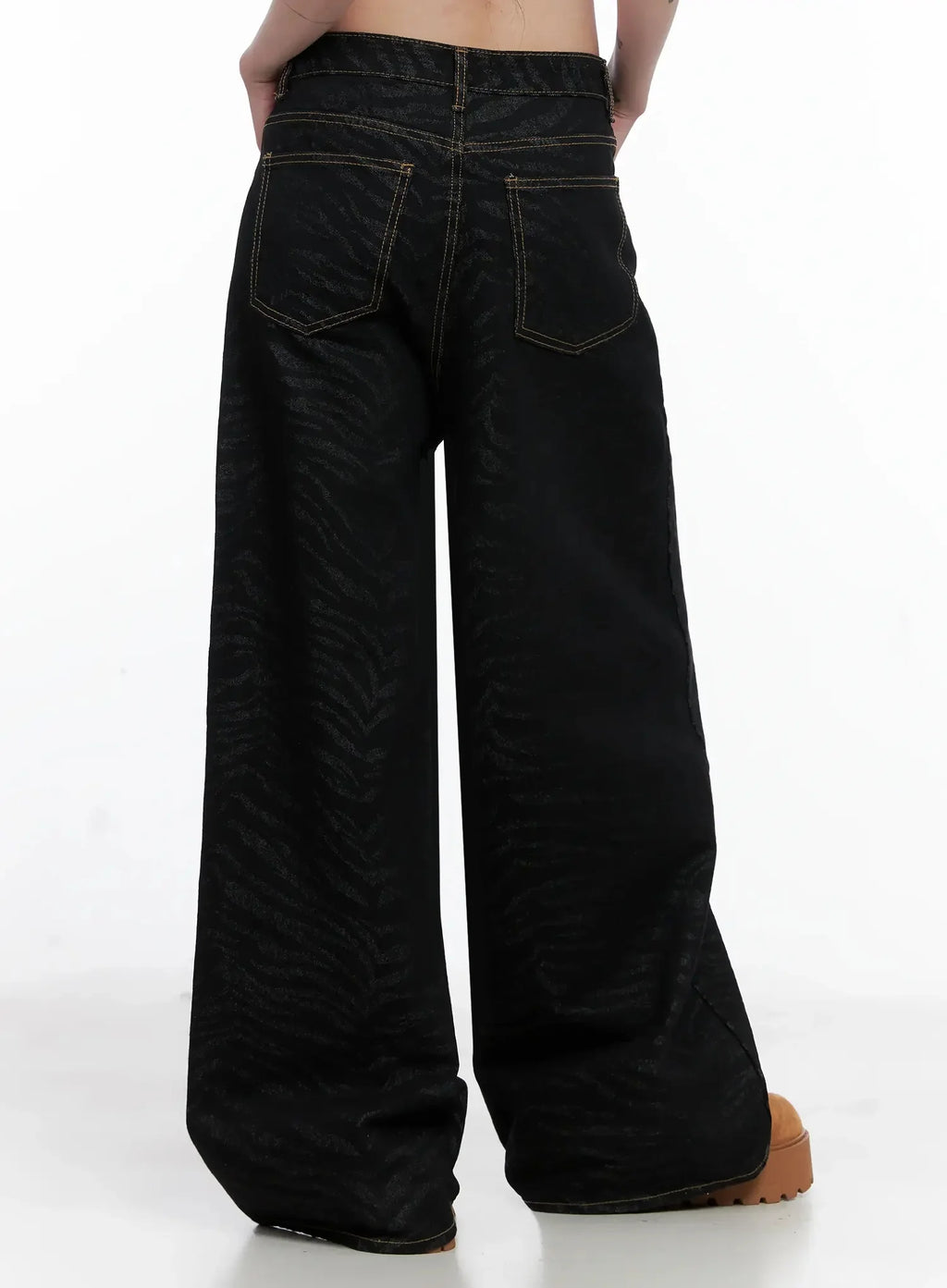 Freyja Animal Print Wide Leg Jeans IS508