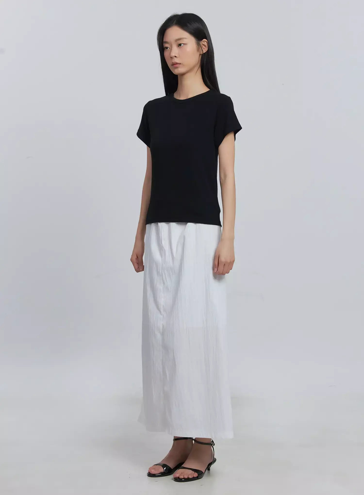 Loose-Fit Short-Sleeve Tee IU512