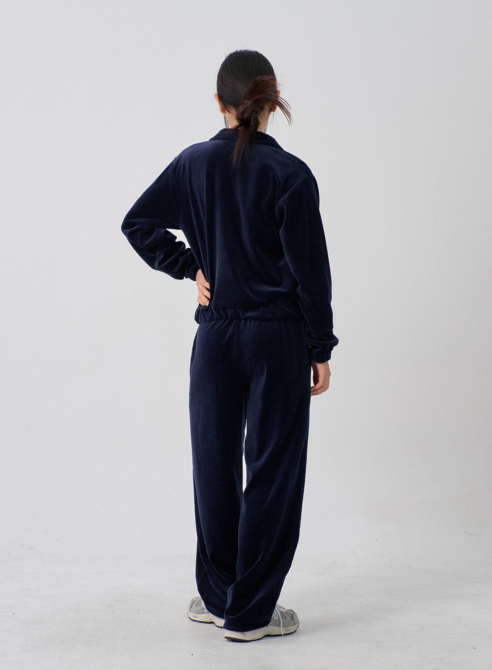 Lettering Embroidery Velvet Two Way Zipper Sweatshirt CN10