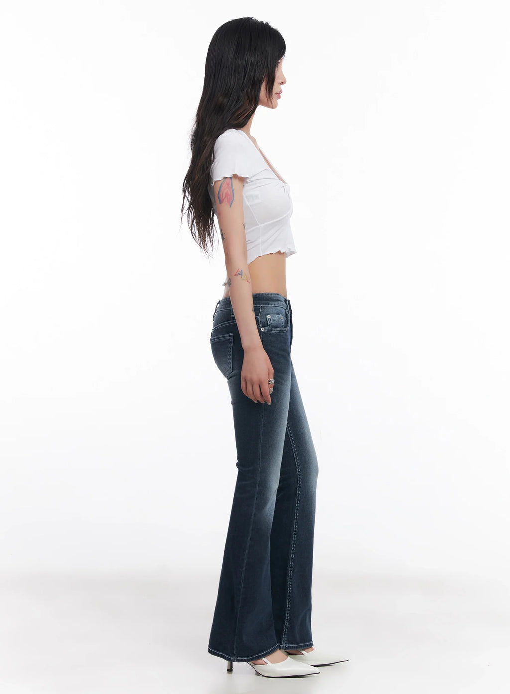 Xinyu Low-Rise Flared Denim Pants  IC503