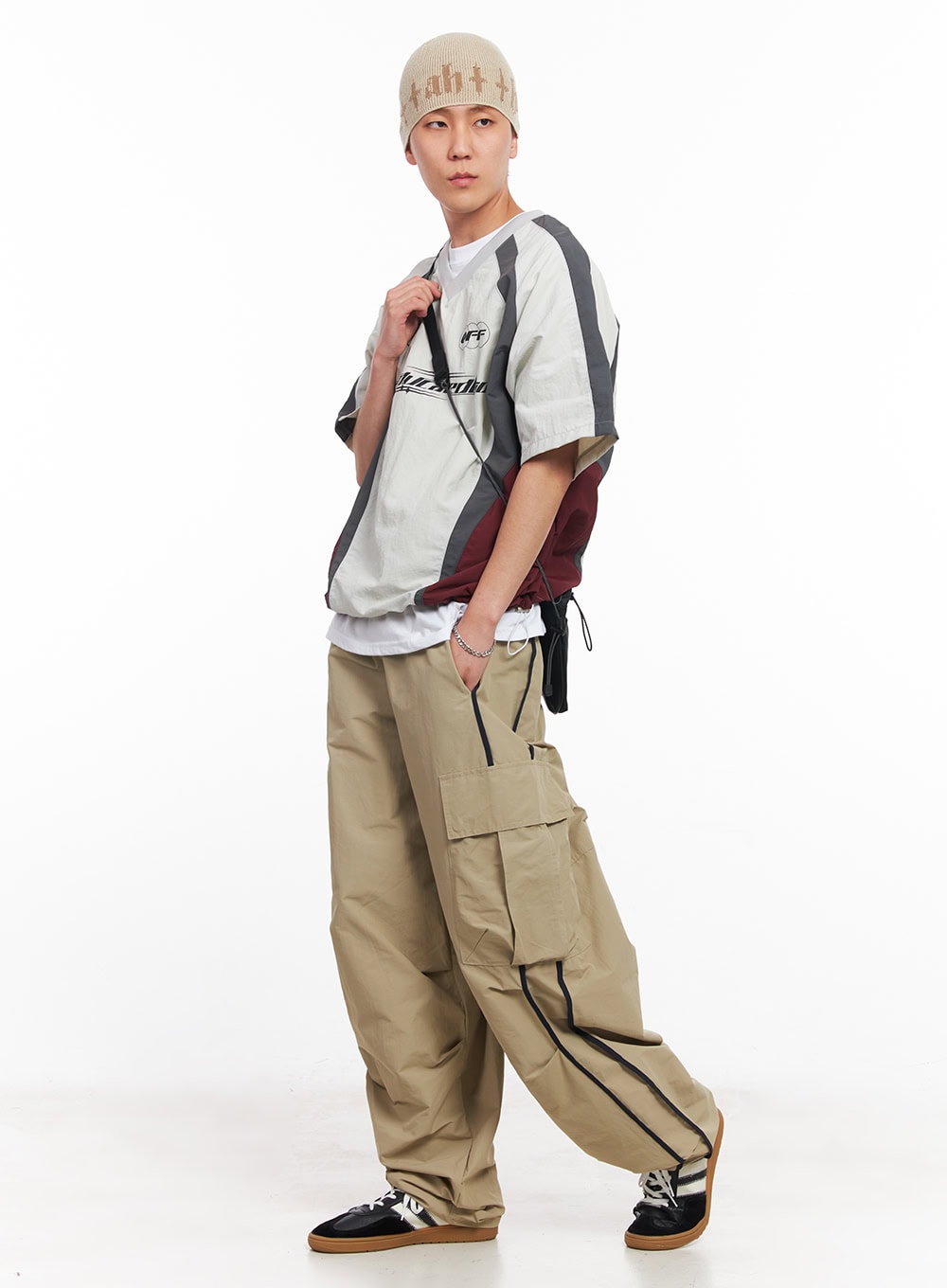 Men's Cargo Balloon-Fit Windbreaker Pants (Beige) IU512