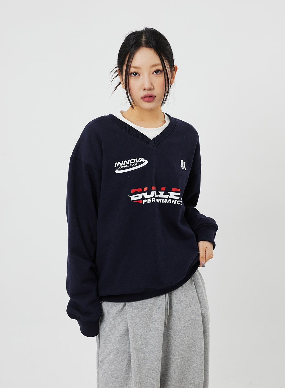 V-Neck Graphic Sweatshirt CF315