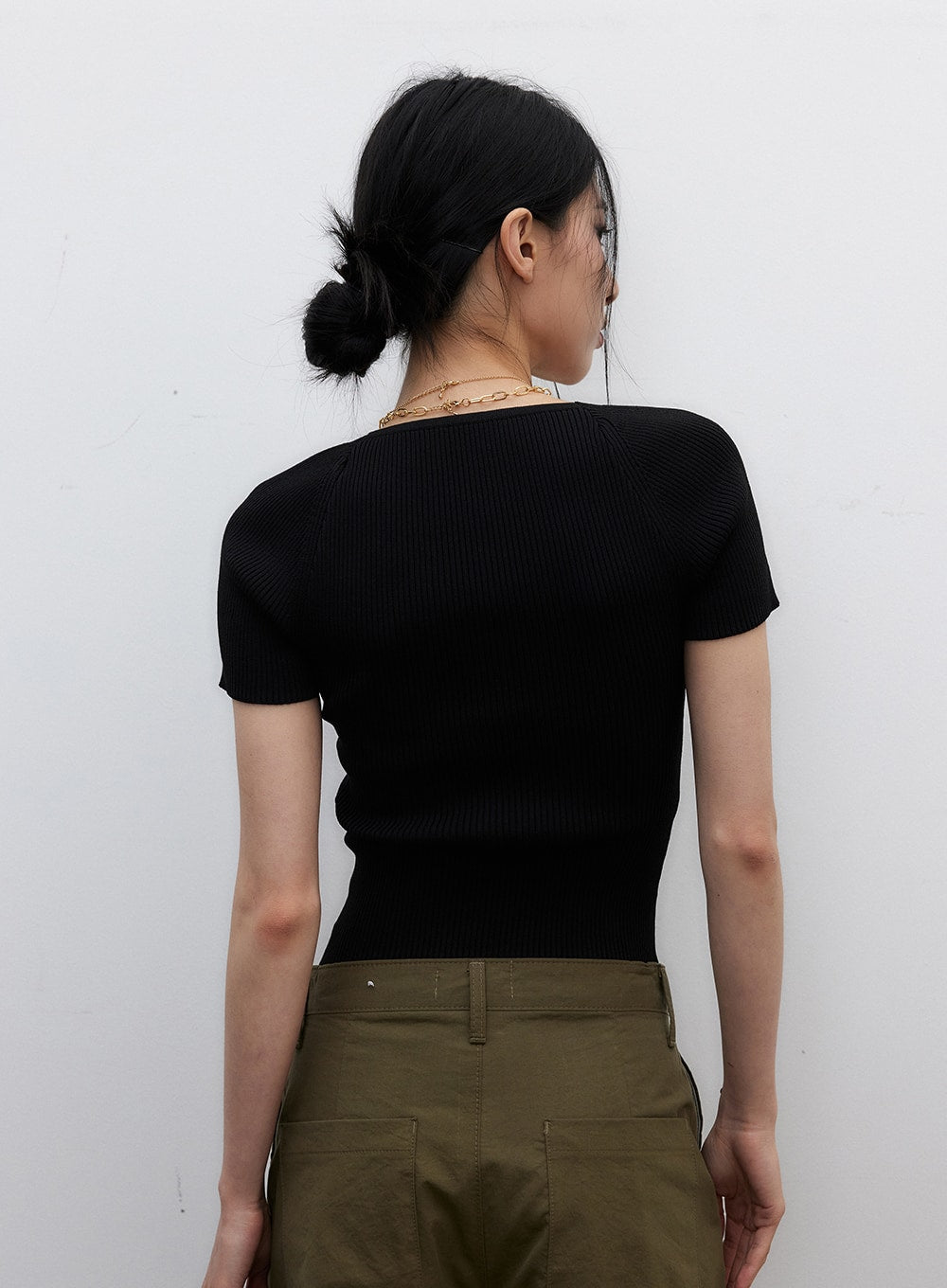 Heart Neck Ribbed Tee IY331