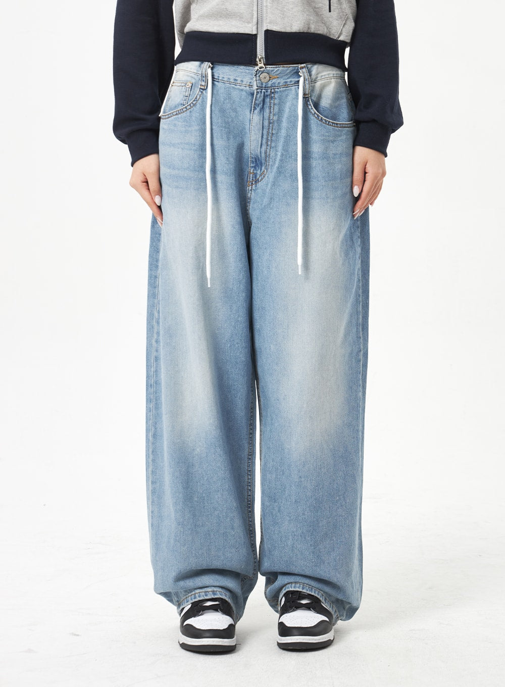 Graphic Zip-Up Hoodie CA318