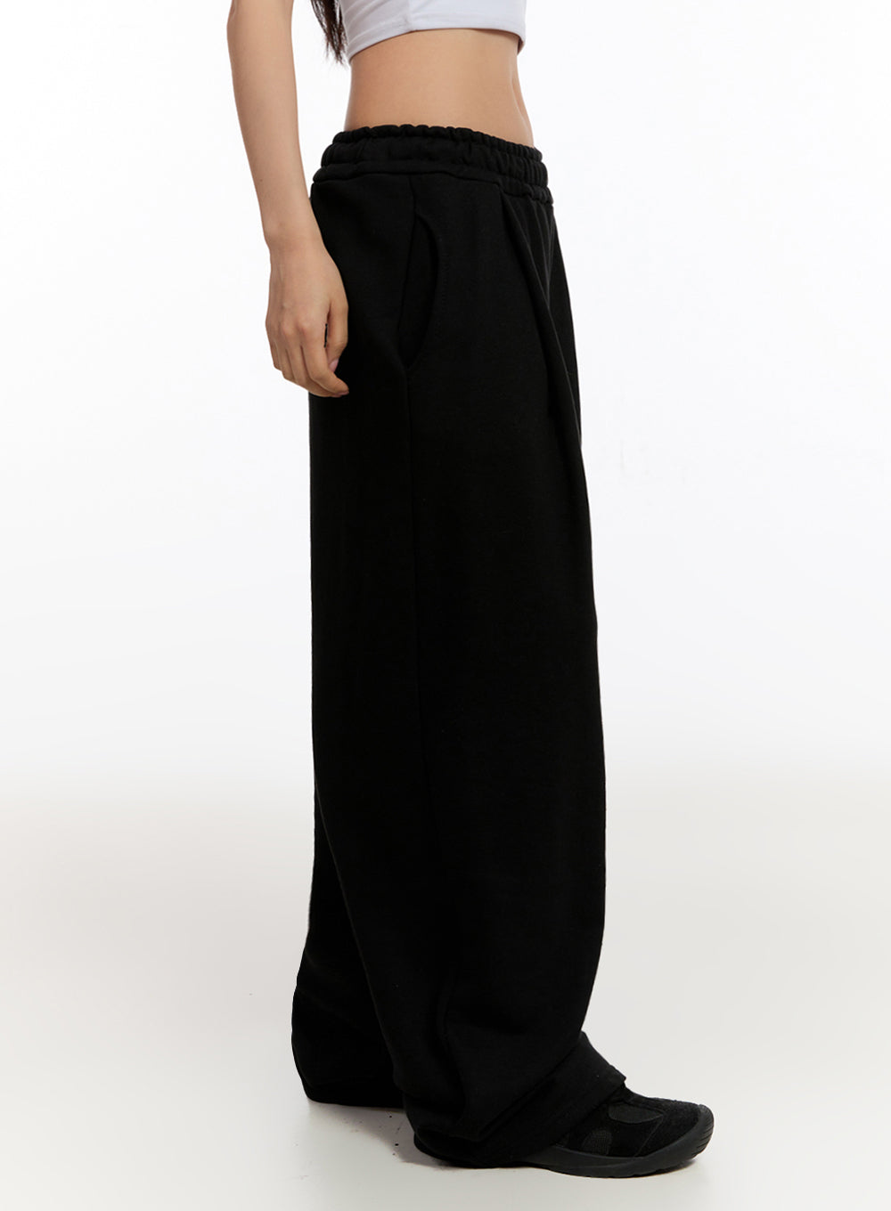 Pintuck Wide-Leg Sweatpants IU509