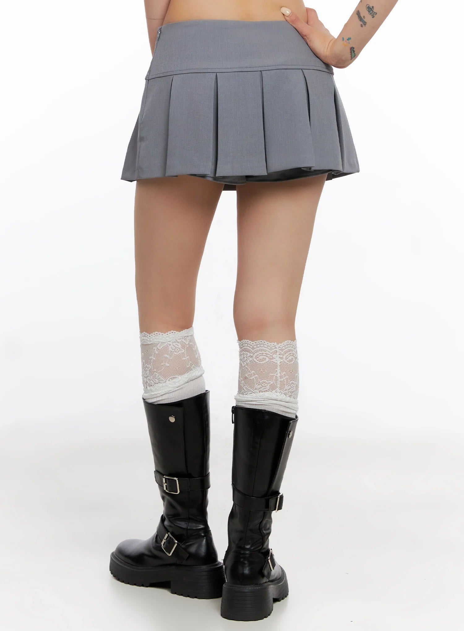 Pleated Low-Rise Mini Skirt IS515