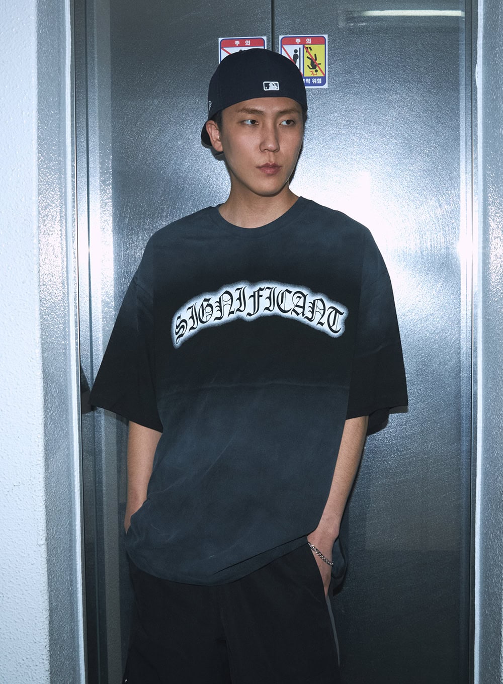 Men's Gradient Street Graphic T-Shirt IU503